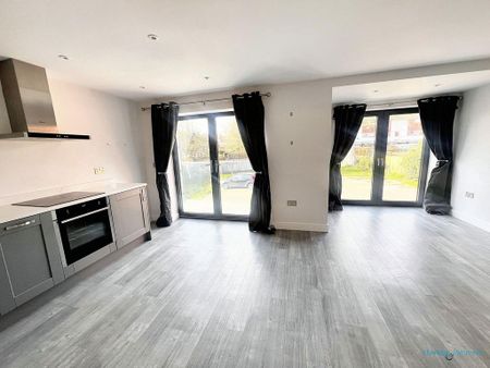 2 bedroom apartment to rent - Photo 2