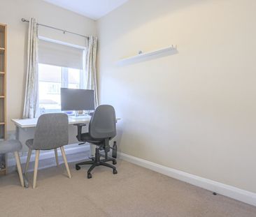 2 Bed Flat, Manor Grove, LS7 - Photo 3