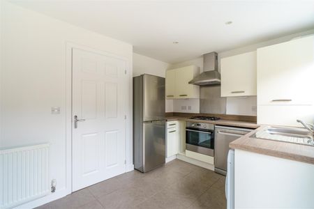 3 bed end of terrace house to rent in Roseden Way, Newcastle Upon Tyne, NE13 - Photo 2