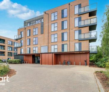 2 bedroom flat to rent - Photo 3