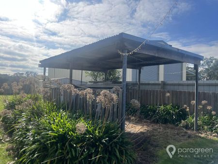 Fully Furnished Home in Port Welshpool - Photo 3