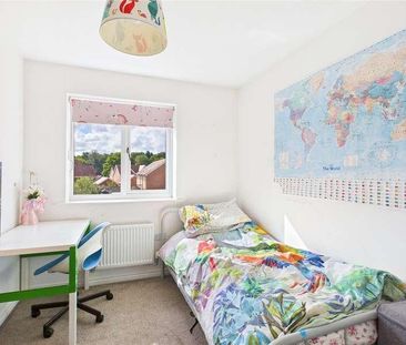 Jade Way, Crawley, West Sussex, RH10 - Photo 2