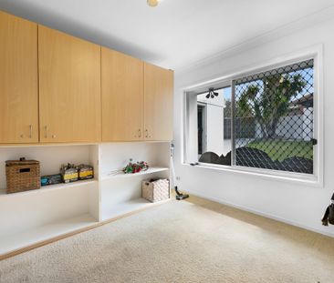 2 Adler Court, Benowa Waters QLD 4217 - House For Rent | Domain - Photo 1