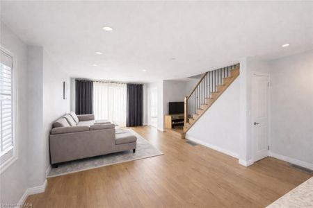 For Lease - 150 Overlea Drive, Kitchener, Ontario - Photo 2