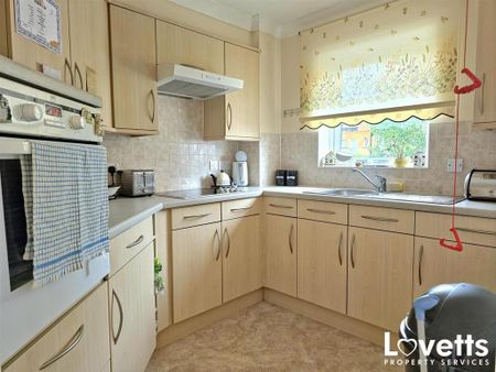 1 bedroom property to rent - Photo 5