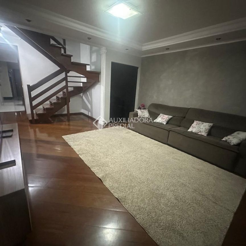 Sobrado com 3 quartos e 190m² para alugar em Parque das Nações, Santo André. - Photo 1