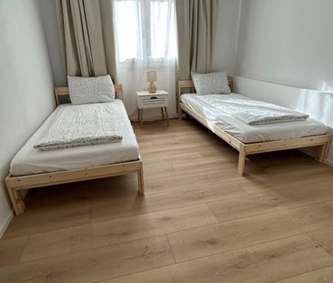 Möblierte 3 Zimmerwohnung. Befristete Vermietung 6 Monate - Photo 2