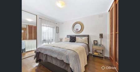 Beautifully presented residence offers outstanding family living with added versatility. - Photo 5