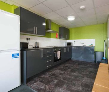 Premier En-Suite, London House - Photo 1