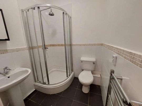 Westminster Place, Crewe, CW2 - Photo 1