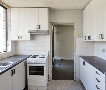 6 MONTH LEASE ONLY - Photo 2