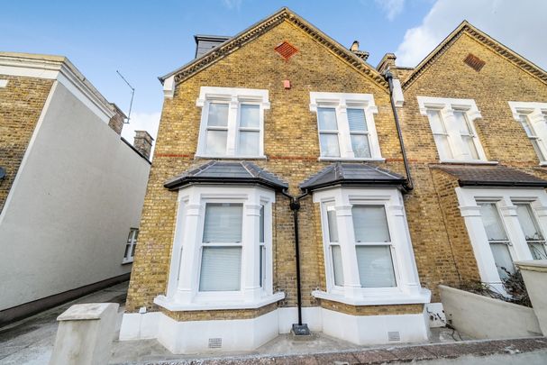 Gilmore Road, London, SE13 - Photo 1
