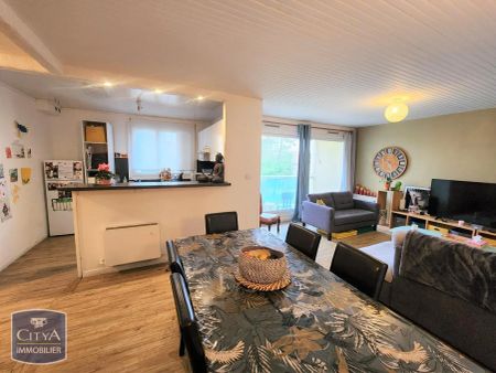 Appartement à louer 4 pièces 83.09m² - Photo 2