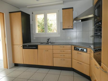6 1/2-Zimmer-Einfamilienhaus an unverbaubarer Aussichtslage - Photo 5