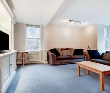 3 bedroom flat to rent - Photo 5