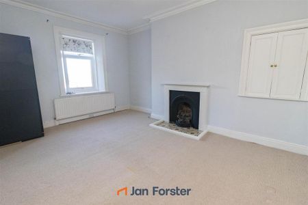 3 bedroom maisonette to rent - Photo 4