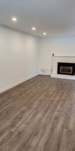 Beautifully Renovated 2 bedroom, 1 bath Upper Suite - Photo 4