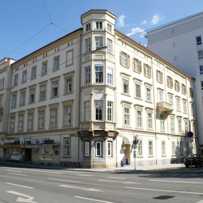 Schöne Dachgeschoß-Wohnung an der Mur – Provisionsfrei! - Photo 2