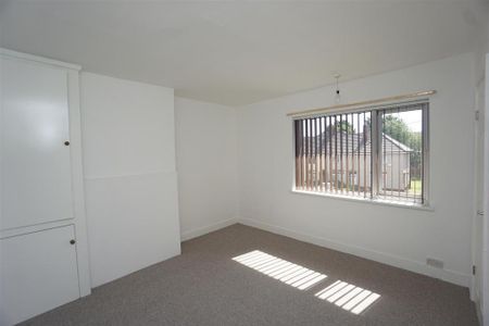 2 bedroom semi-detached house to rent - Photo 2