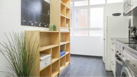 Calle de Federico Gutiérrez, Madrid, Community of Madrid 28027 - Photo 4