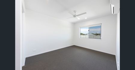 Luxury Living in Coral Cove - Light, Bright & Airy - Photo 4