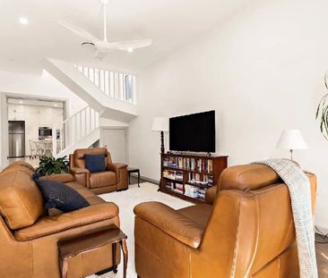 Newly Renovated Family Home with Spacious Layout and Multipurpose B... - Photo 1