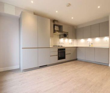 Ravenscar Road, Surbiton, KT6 - Photo 4