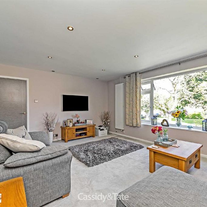 2 bedroom maisonette to rent - Photo 1