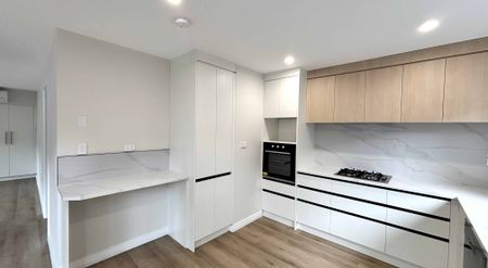 Brand New 4 Bedroom Home with Ensuite and Internal Access Parking - Photo 4