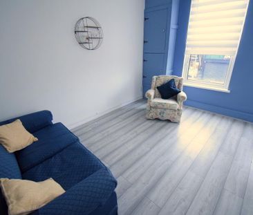 Flat 4, 2 Templemore Avenue, Belfast, BT5 4FT - Photo 2