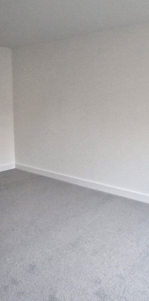 Clarence Close - Photo 1