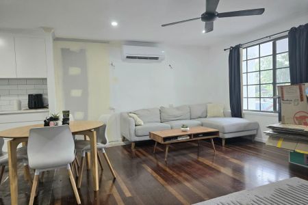 Central Cannonvale Home...Pool Maintenance Included! - Photo 2