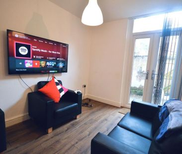 3 bedroom terraced house to rent - Photo 2