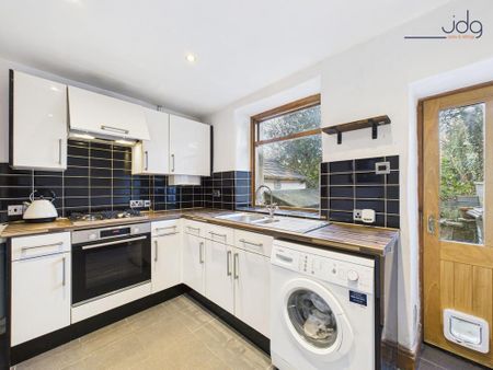 3 bedroom terraced house to rent - Photo 3