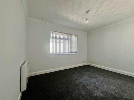 Pebble Court, Henver Road, Newquay, TR7 - Photo 3