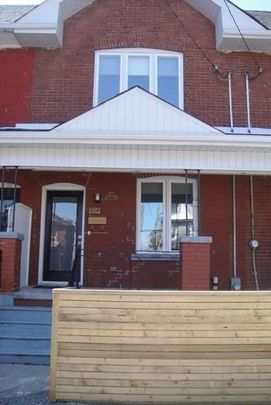 For Lease - 564 Delaware Avenue Unit# Lower, Toronto, Ontario - Photo 1