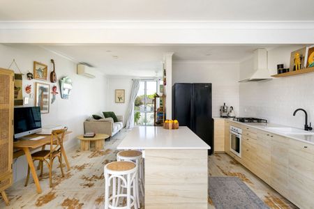 2 Oregon Place, Gateshead NSW 2290 - House For Rent | Domain - Photo 5