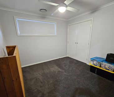 LUXURY LIVING IN GILLIESTON - Photo 6