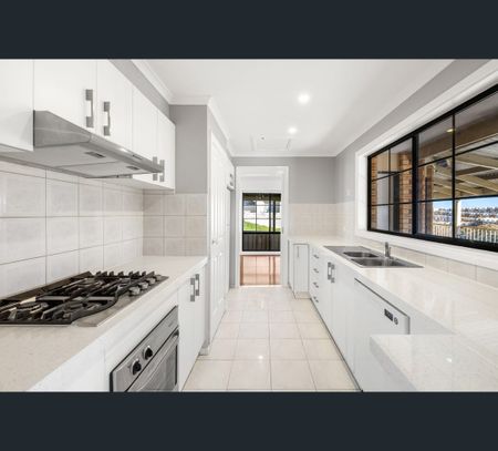 49 Brown Street, Avondale Heights, Vic 3034 - Photo 5
