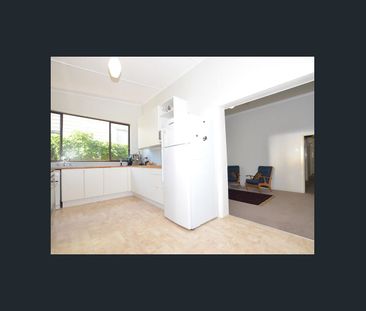 QUIET STREET IN A FANTASTIC LOCATION - Photo 6