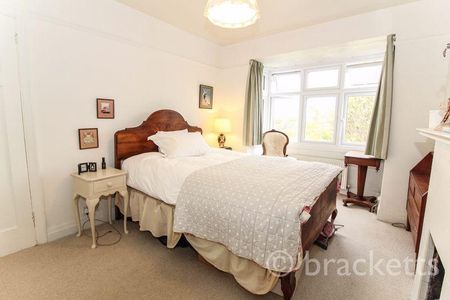 3 bedroom semi-detached house to rent - Photo 5