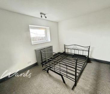 2 bedroom maisonette to rent - Photo 4