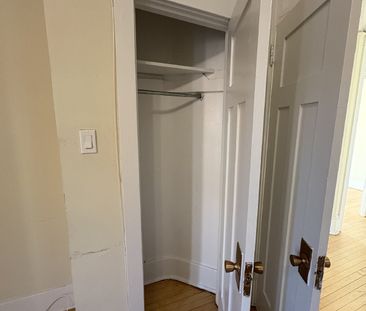 341 Elgin Street - B - Photo 3