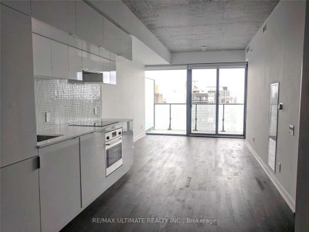 185 Roehampton Avenue #1009 - Photo 4