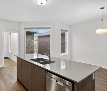 For Lease - 1047 Rippingale Trail, Peterborough, Ontario - Photo 4