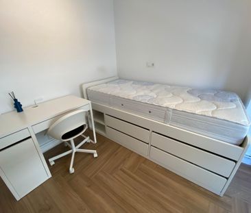 Piso de alquiler en Centro - Photo 5