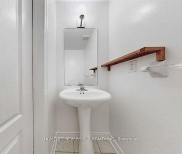 Townhouse For Lease | E7363178 - Photo 5