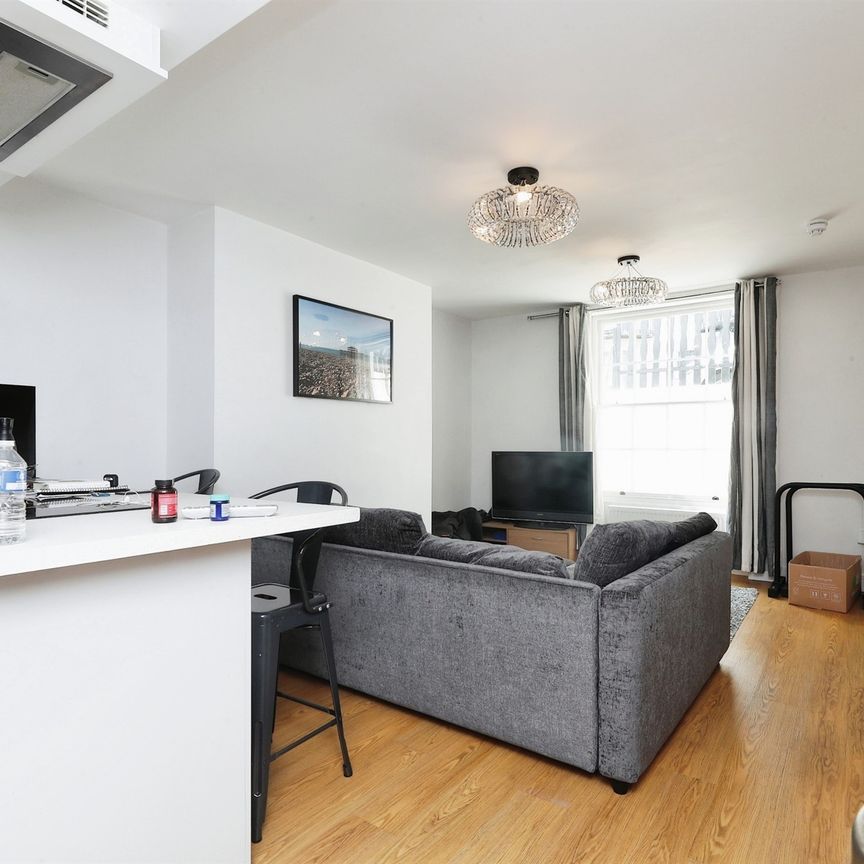 Norfolk Road, Brighton - Photo 1