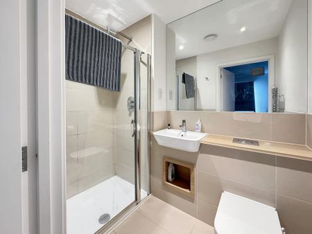 4 bedroom terraced house to rent - Photo 2