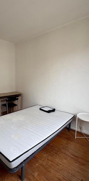 Location Appartement 2 pièces 26m² ST ETIENNE 42000 - Photo 2